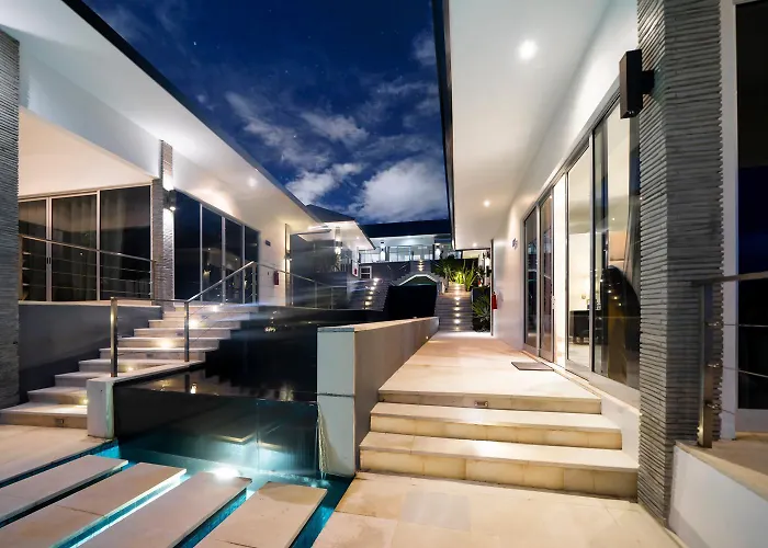 Luxury 4 Bedrooms With Ocean View Villa