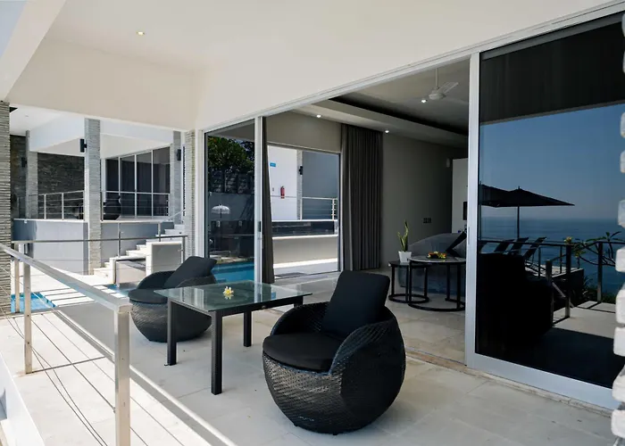 Luxury 4 Bedrooms With Ocean View Villa *